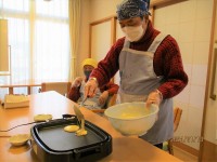ニッケれんげの家・加古川　「1月おやつ作り　~ホットケーキあんサンド~」の画像